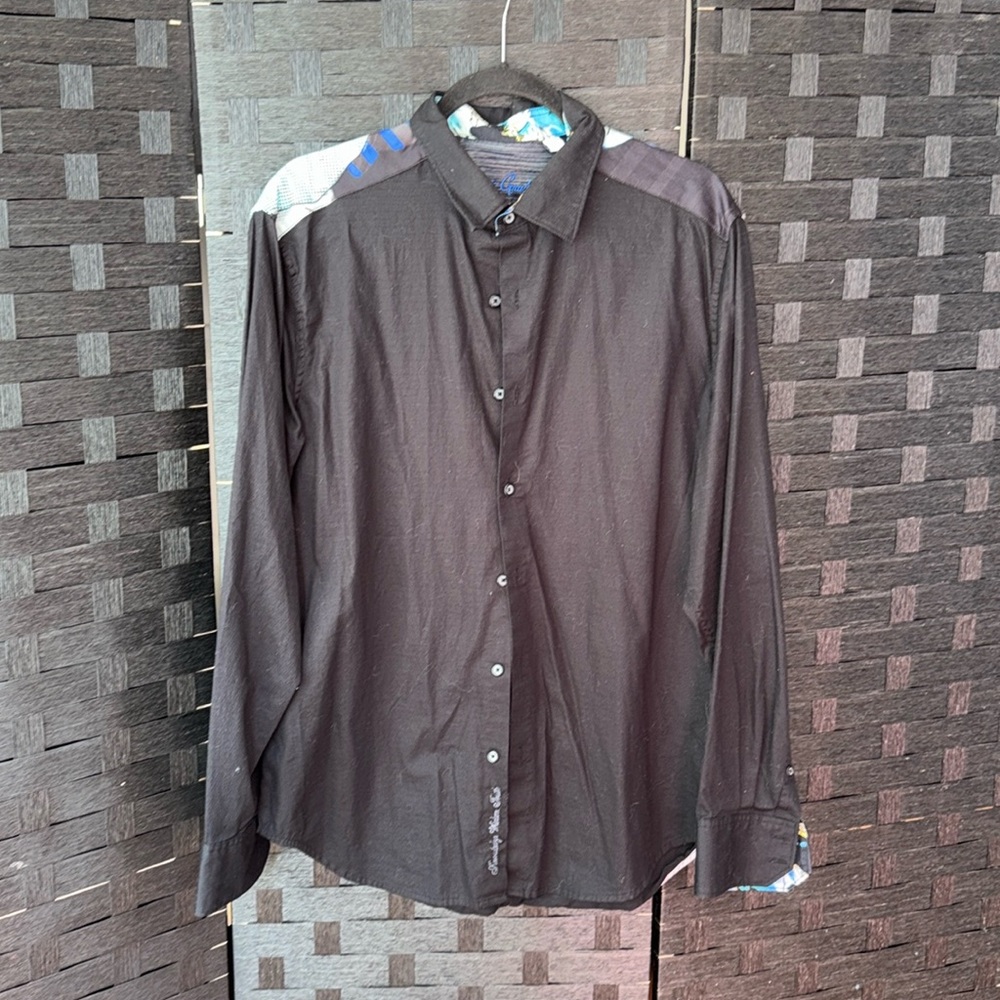 Robert Graham Black Long Sleeve Button Down With Skull Art On The Back Size L